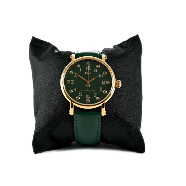 Almadinah Almnorah Watch