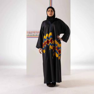 Classic black linen abaya, Al-Qatt Al-Asiri pattern
