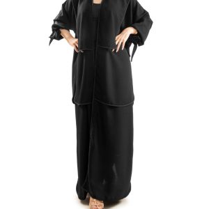 Abaya with a distinctive cut
